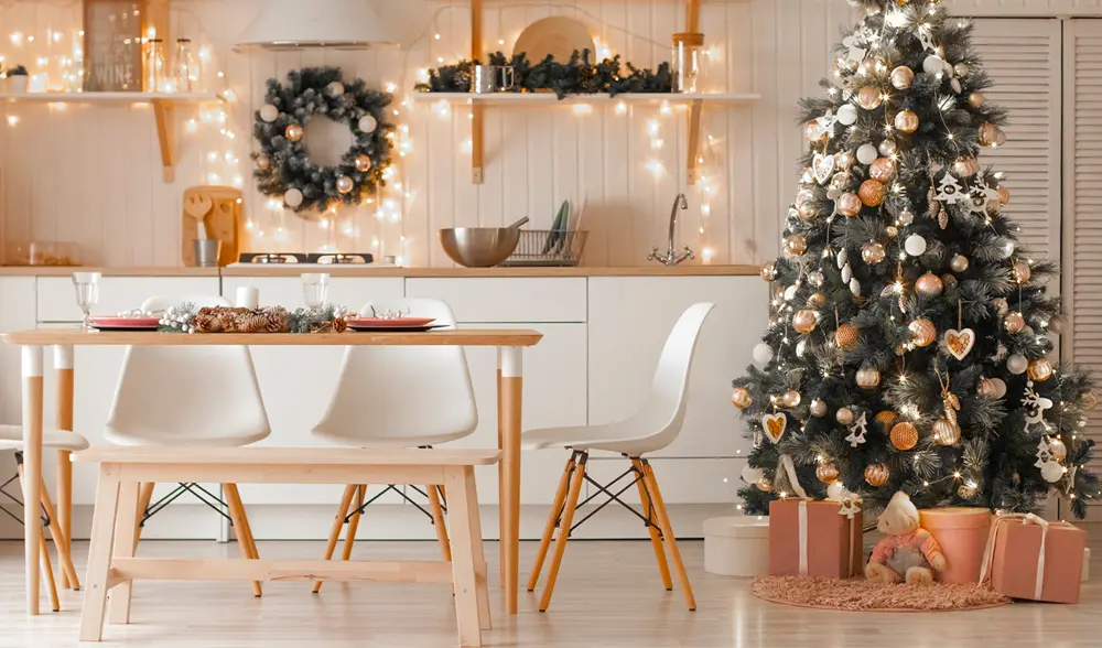 How to decorate with white for a calm, glowing Christmas