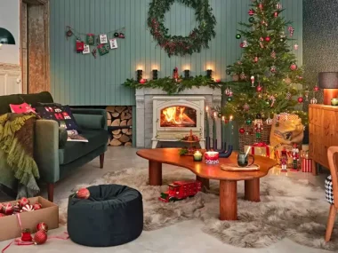 How to style wood Christmas decor for a warm, cozy home